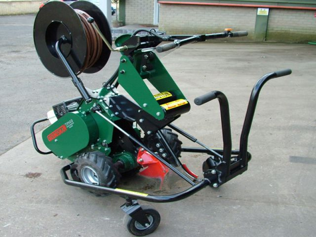 TIM13 Maszyna do wstawiania kabli i rur